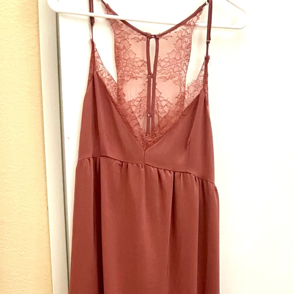 Boho dress. Full length. Mauve color.